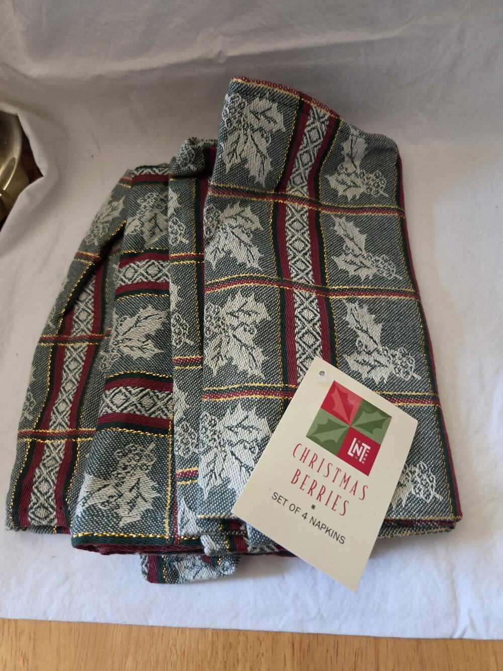 Christmas Berries Holiday Napkins Table Decor Set Of 4 Size 12 X 12